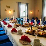 & Restaurant Zu Den Linden