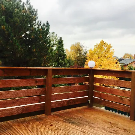 & Restaurant Zu Den Linden Guest house