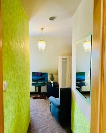 & Restaurant Zu Den Linden Vendégház 3*