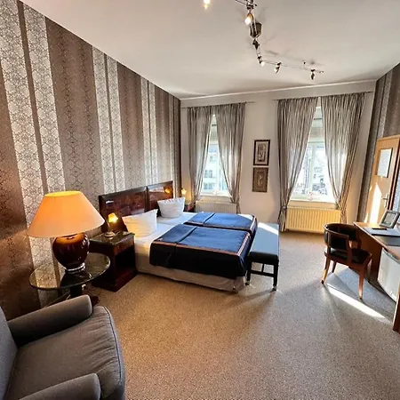 Pension&restaurant Zu Den Linden 3* Radebeul