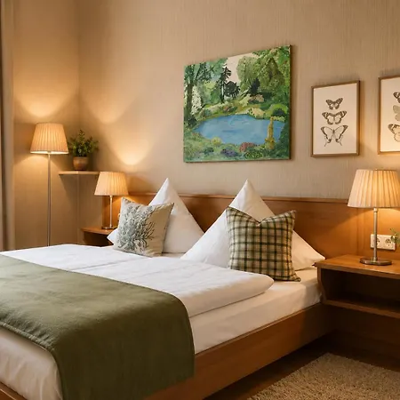 Pension&restaurant Zu Den Linden Gasthof 3*